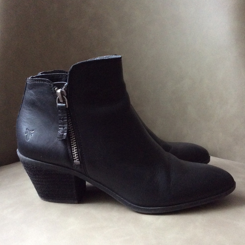 FRYE Booties